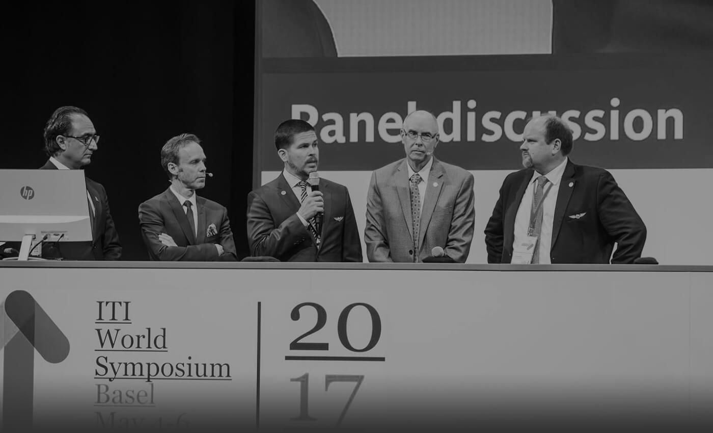 Doctor Lorenzana presenting at periodontal conference