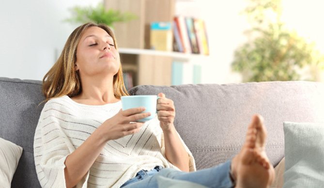 a patient relaxing after undergoing dental implant surgery in San Antonio, TX